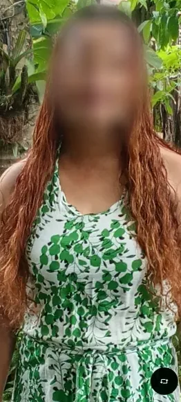 Amina, 40