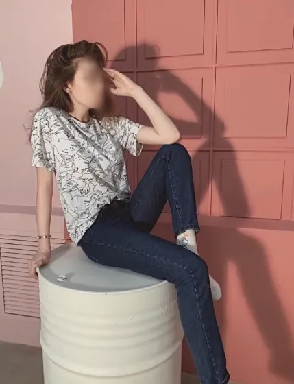 Christina, 21