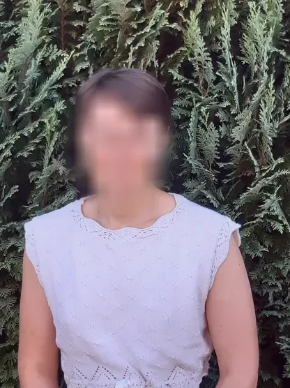 Dalia, 27