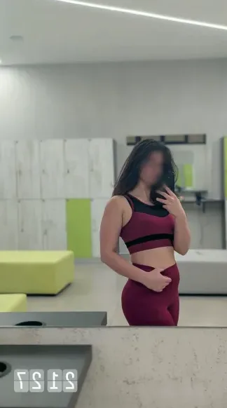 Elvira, 28