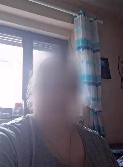 Ingrid, 25