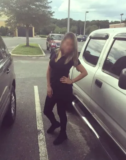 Jessica, 32
