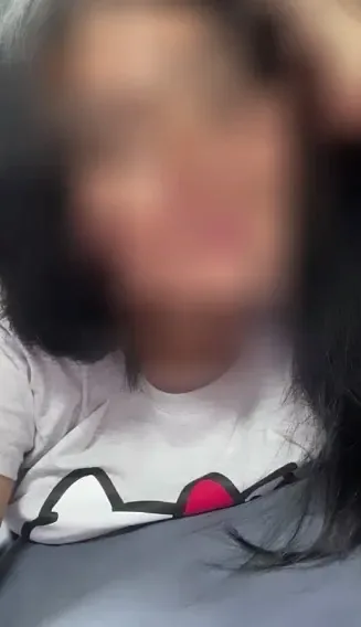 Josefin, 25