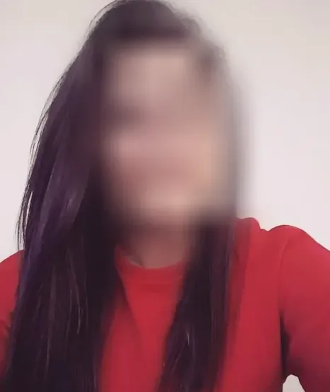 Josefin, 33
