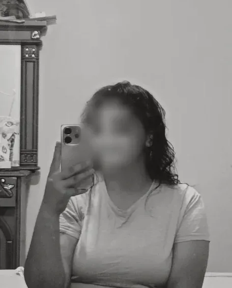 Madeleine, 22