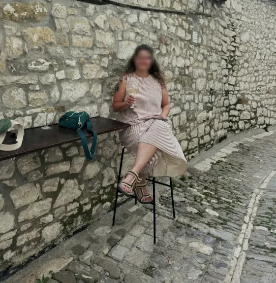 Meja, 35