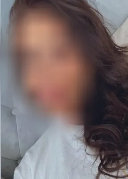 Molly, 33