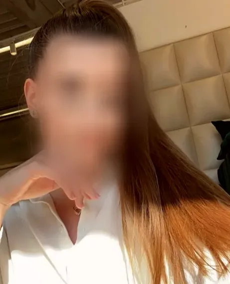Nora, 28