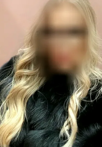 Wilhelmina, 32